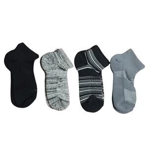 Tommie Copper 4 pack Ankle UltraTemp and Ultraguard Basic Stripe Small